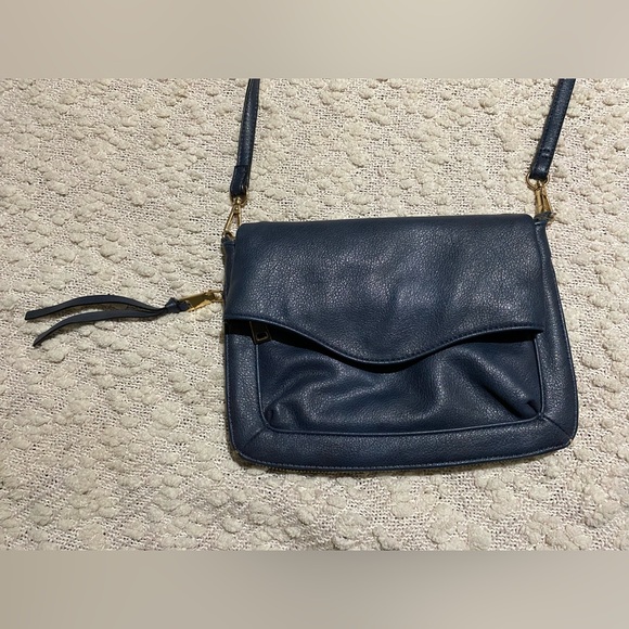 Moda Luxe Foldover Women’s Crossbody Handbag Navy Purse - Picture 2 of 4